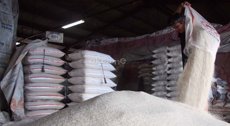 Indonesia's Bulog proposes premium SPHP rice to curb rising prices