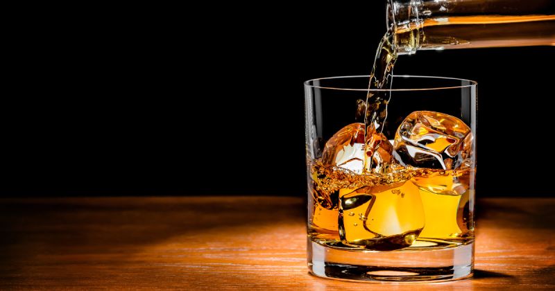 Le marché mondial du whisky s’ajuste, porté en volume par l’Inde