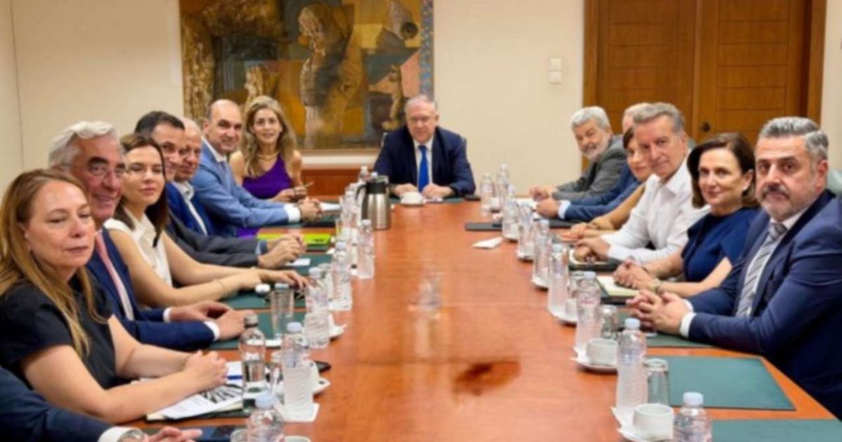 Greece Agrees Voluntary 5% Price Cuts on 12 Basic Product Categories From August 31