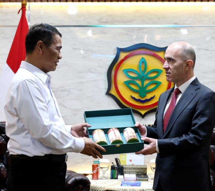 Indonesia targets Lebanon with expanded palm oil and coconut exports