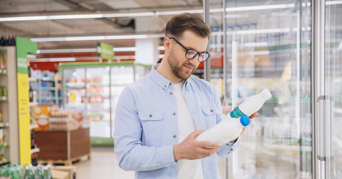 Irish milk output falls for second month, tightening supply to UK and EU markets