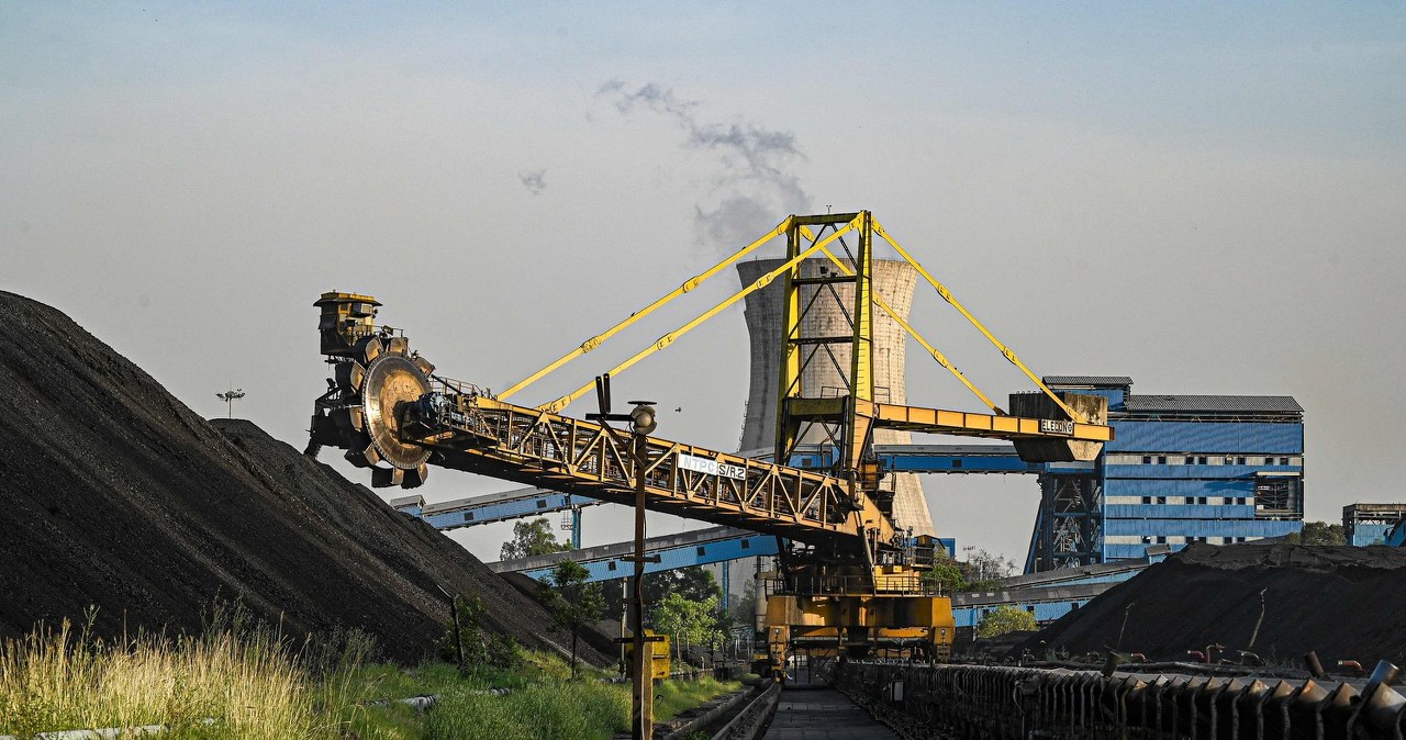 Poland’s faster coal exit raises unemployment risks in mining districts