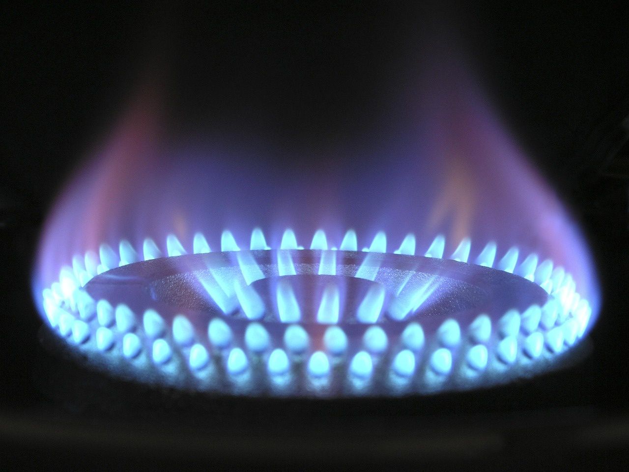 Polish regulator calls for urgent ownership reform to expand gas storage