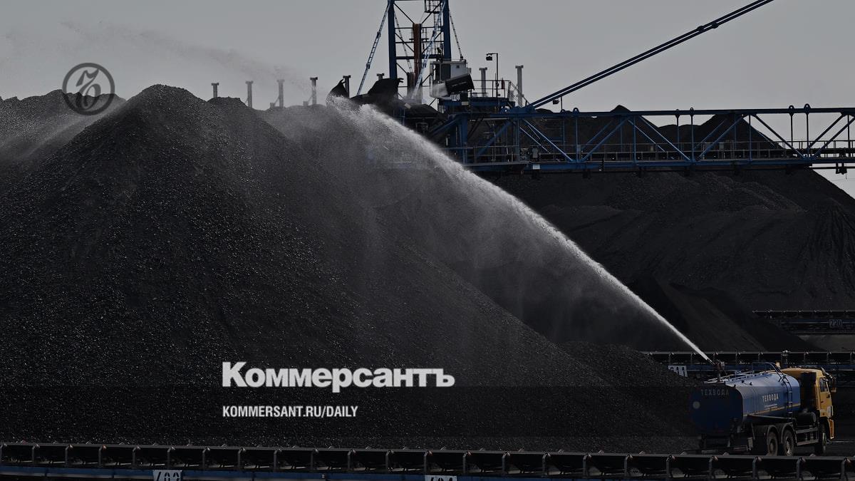 Russian coking coal export prices retreat as weak Chinese steel demand weighs