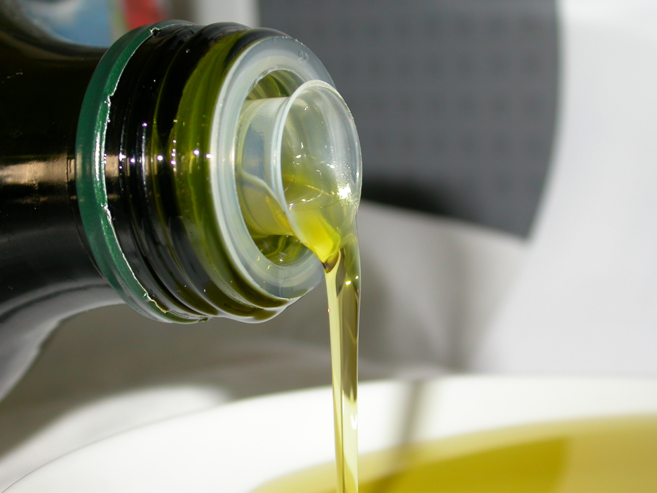 Tunisian olive oil overtakes Spanish extra virgin as Mediterranean prices invert