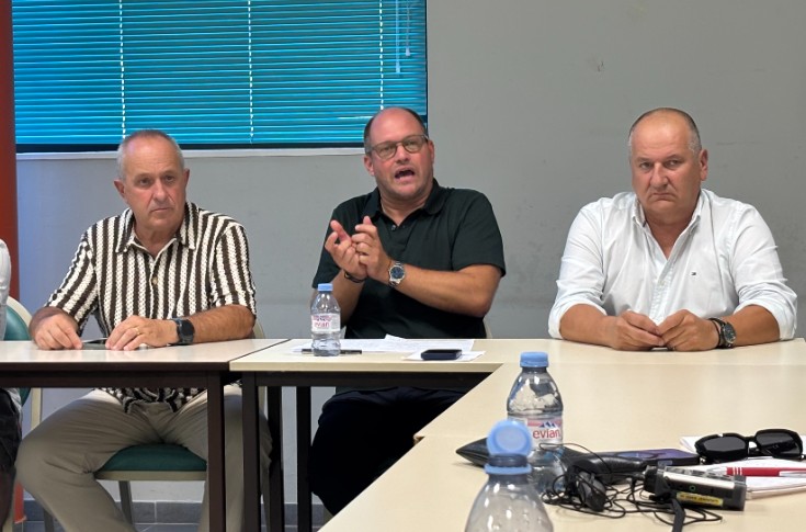 Aude independent winegrowers plan 2026 harvest lot by lot as cash positions tighten