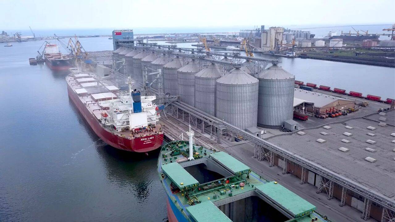 Constanța grain prices fall as Ukraine redirects rail cargoes through Romania