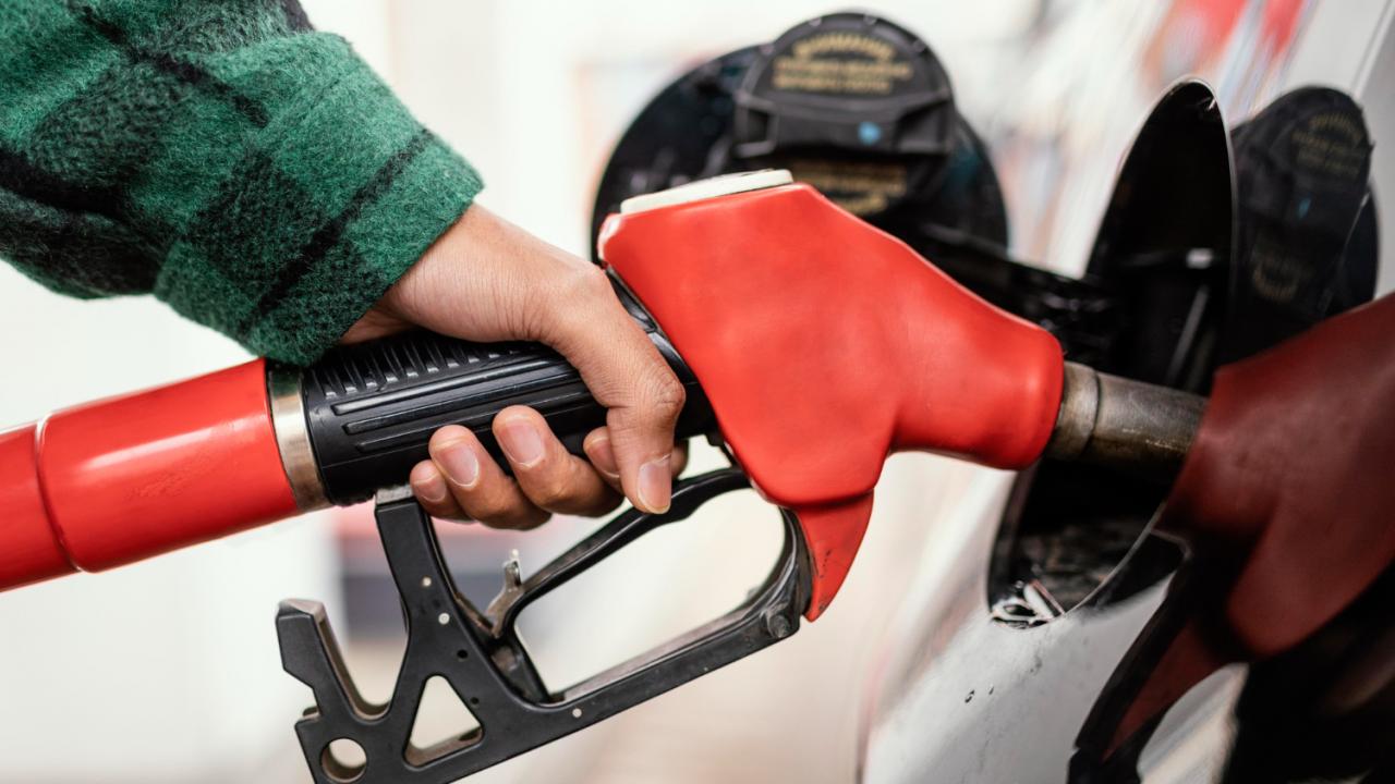 Gasoline Prices Fall in 25 Russian Regions After Export Restrictions