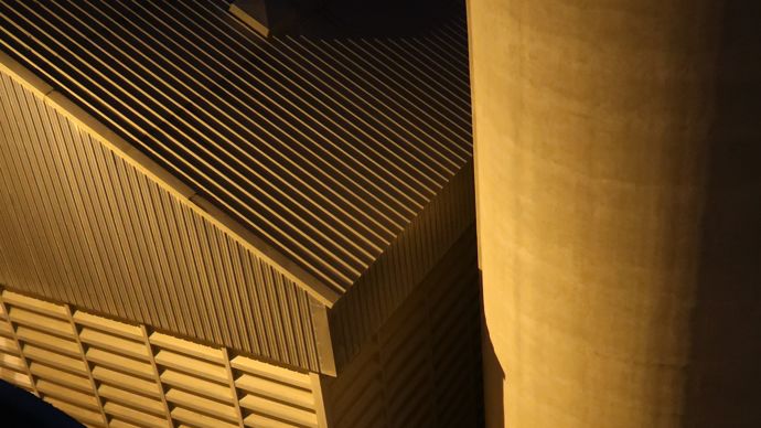 Grain and oilseed prices fall as markets trim Hormuz and Black Sea risk premiums