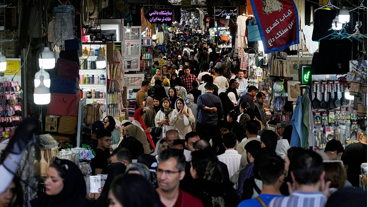 Iran food prices surge as war and maritime blockade disrupt trade and household incomes