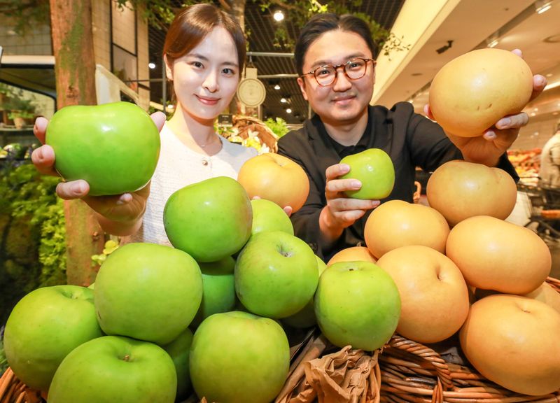 South Korea expects larger apple and pear crops despite concentrated heat damage