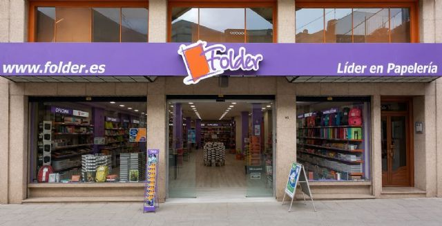 Spanish school-supply sales in July rise 43% from 2022 as families buy earlier