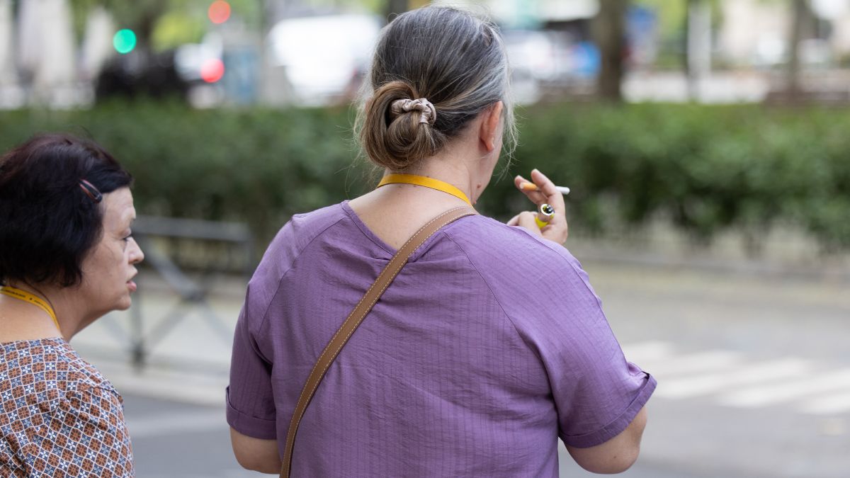 Spain weighs plain tobacco packaging as illicit cigarette sales rise abroad