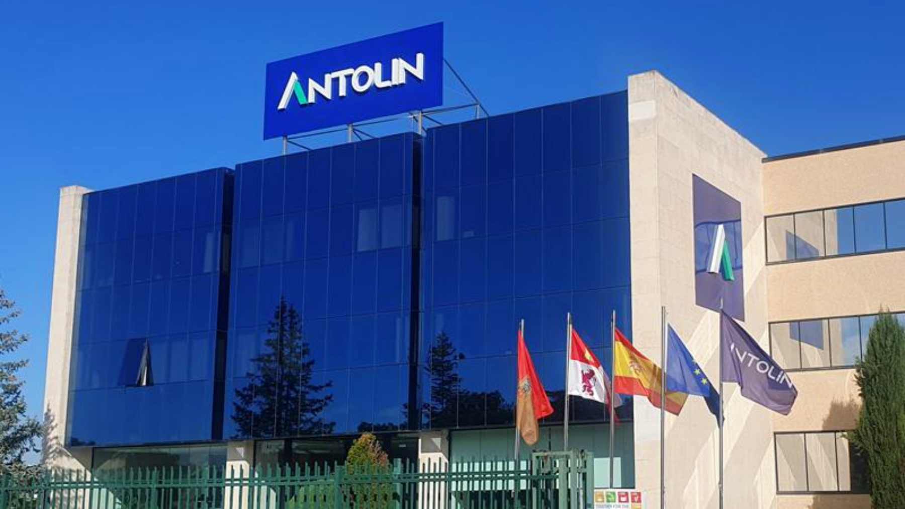 Spanish auto-parts suppliers face debt restructuring, plant closure and job cuts