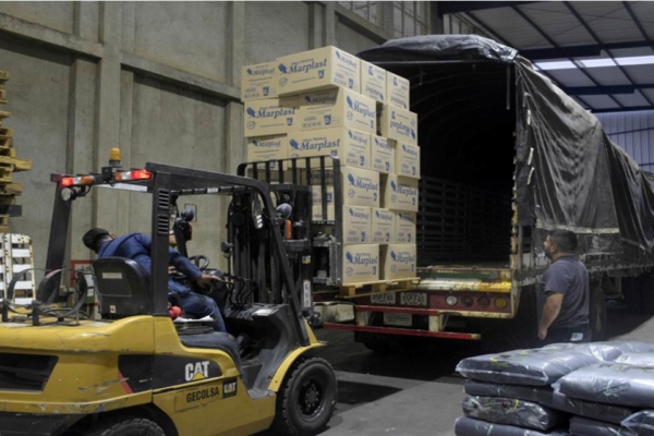 Productores venezolanos alertan por importaciones masivas de maíz, arroz y azúcar