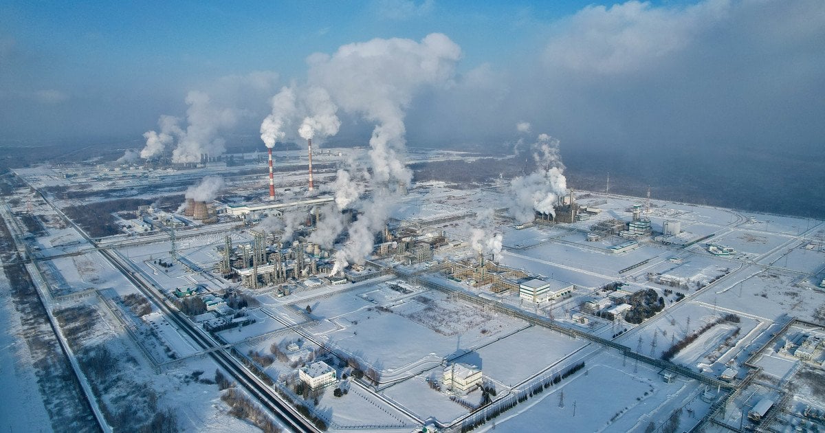 ZapSibNeftekhim halts operations after drone attack in Russia’s Tyumen region