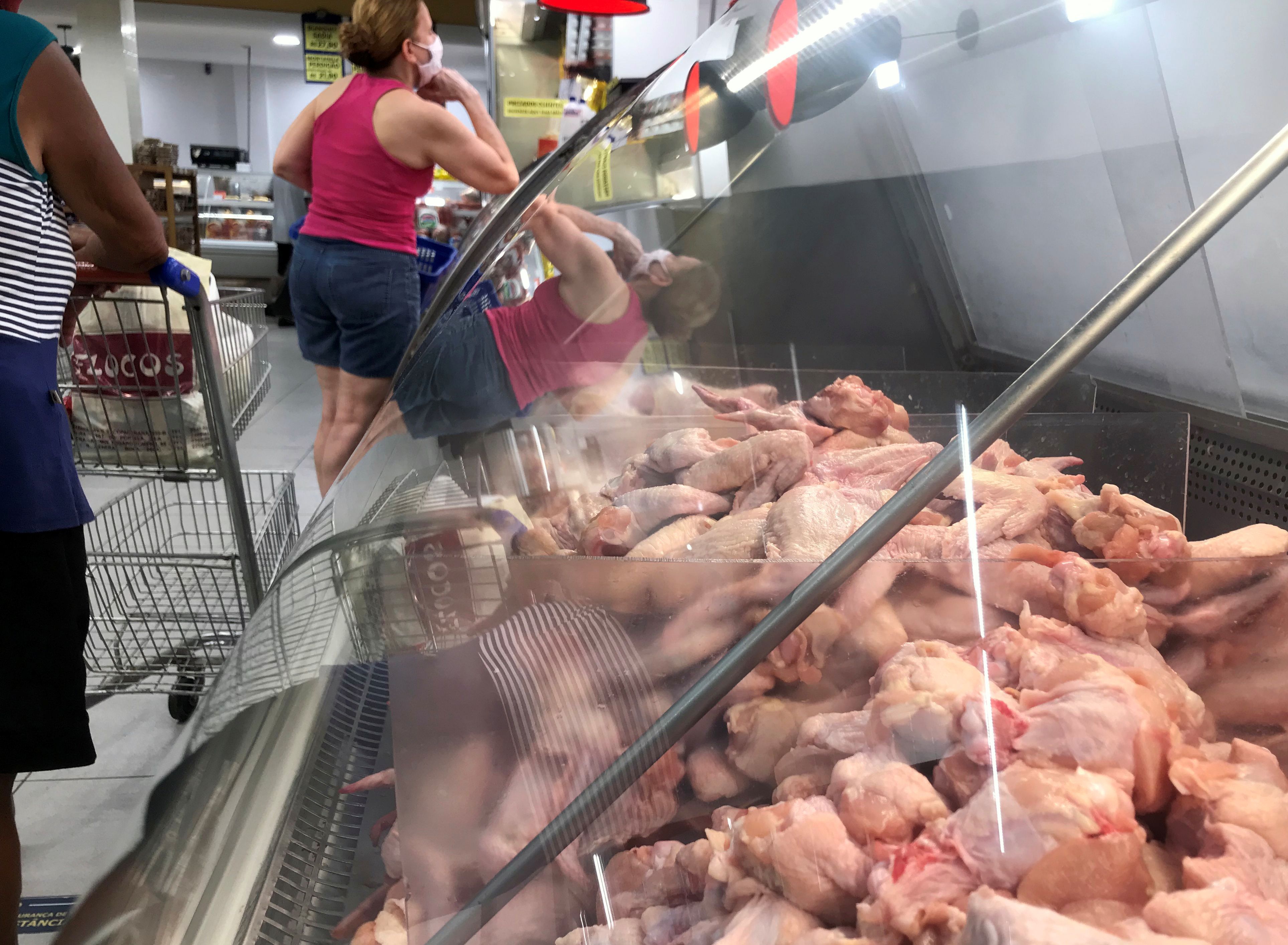 China pode desafiar Brasil nas exportações de frango dentro de uma década