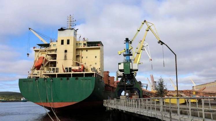 Navio chinês leva 26.400 toneladas de potassa russa pela Rota Marítima do Norte