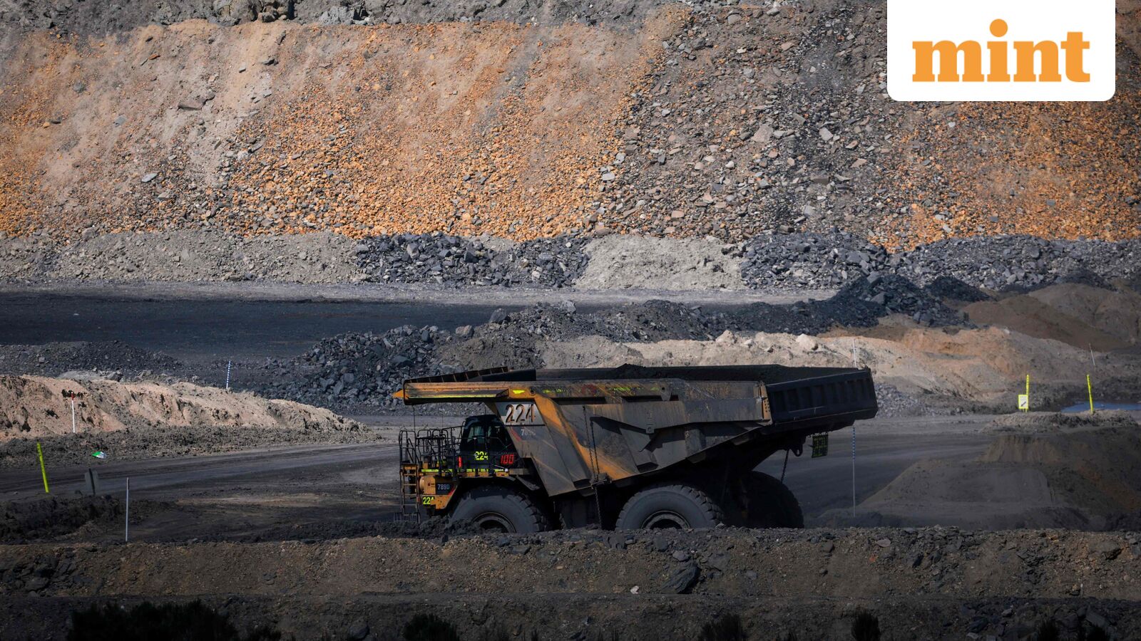 Coal Indias E-Auktionsaufschlag steigt auf 59 %, Kraftwerksbestände fallen auf neun Tage