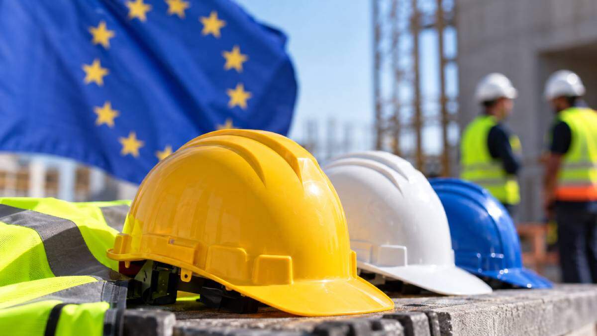La UE detecta incumplimientos en 19 de 65 cascos profesionales de seguridad
