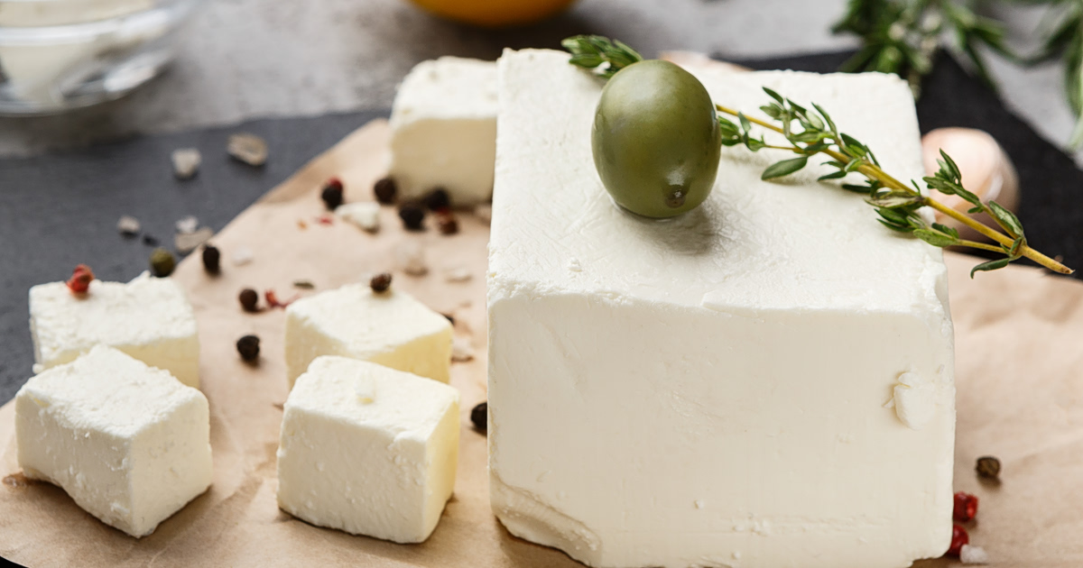 Feta steuert auf 16 Euro je Kilogramm zu: Schafpocken kosten Griechenland 45.500 Tonnen Milch