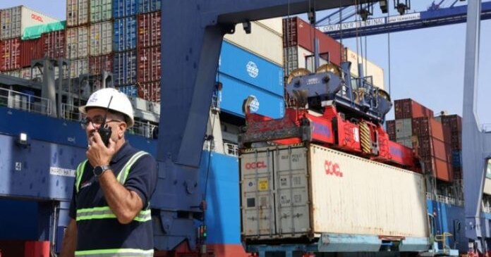 Les perturbations à Ormuz détournent du fret irakien vers Aqaba
