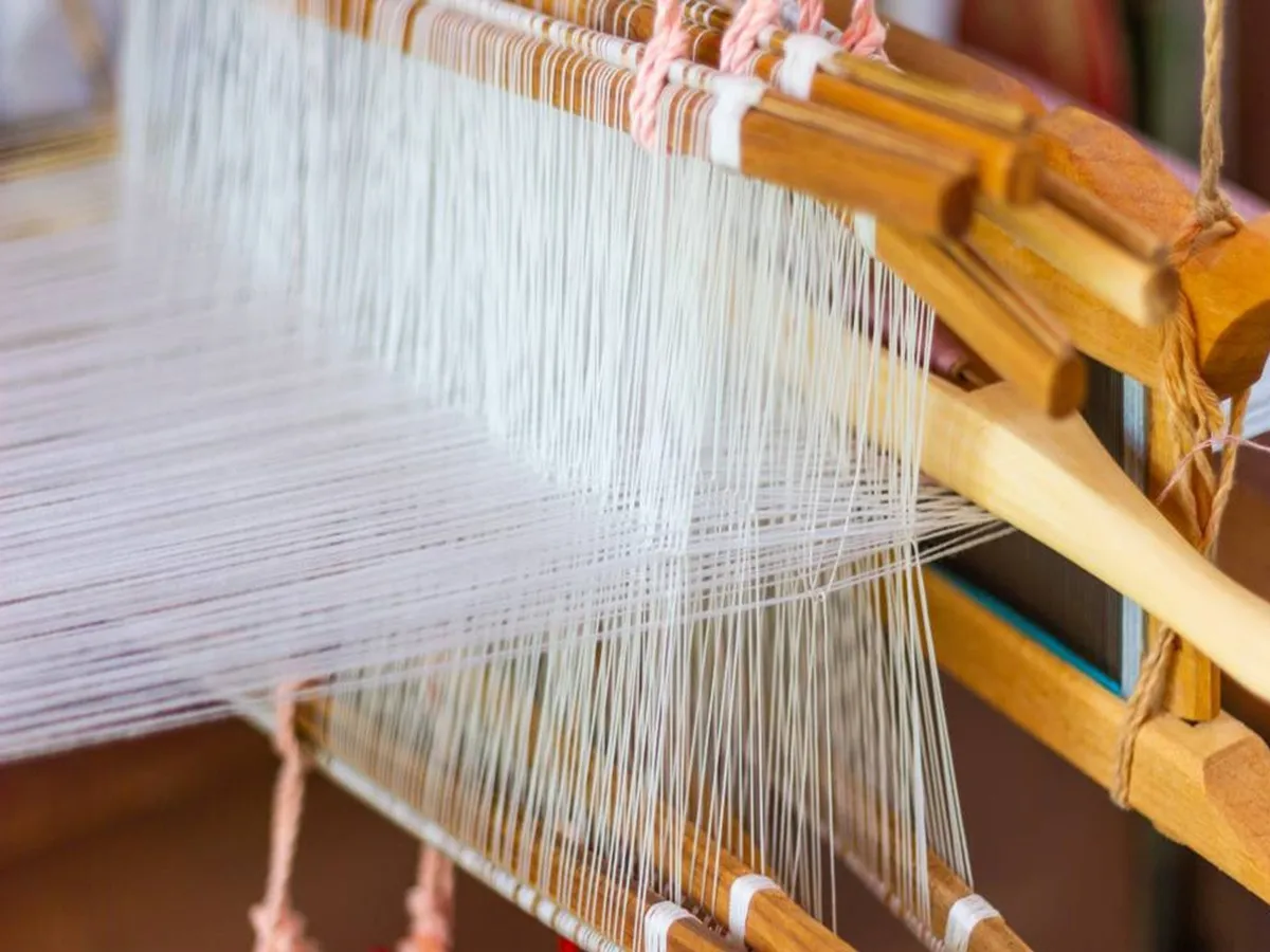 Las exportaciones de seda de India suben un 52% y Maharashtra impulsa centros rurales