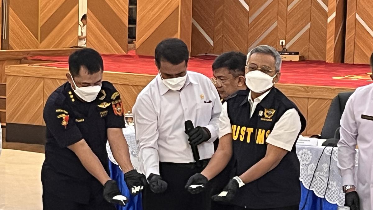 Indonesien beschlagnahmt illegale Reis-, Salz- und Altkleiderimporte für Rp27,339 Milliarden