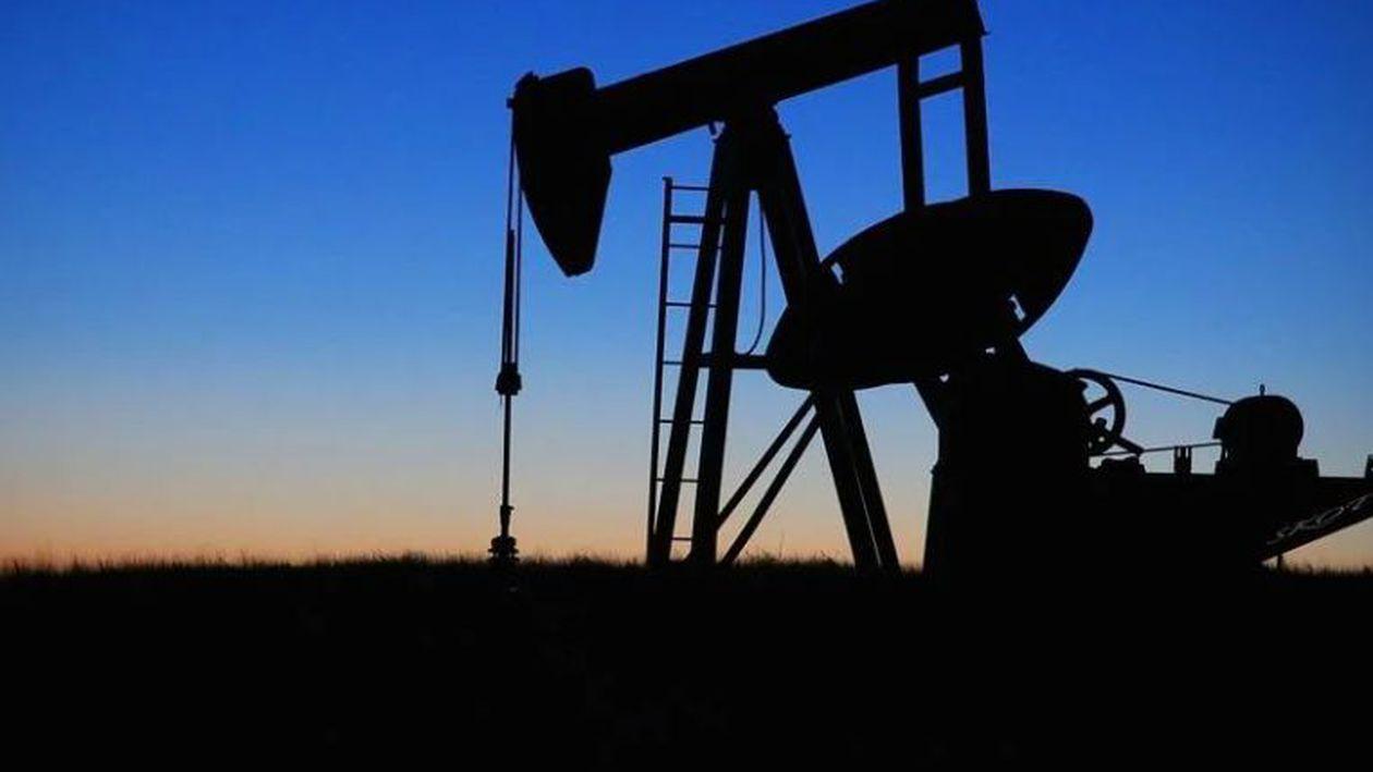 La Roumanie a couvert 77 % de ses besoins pétroliers par les importations en 2024, deuxième taux le plus faible d'Europe