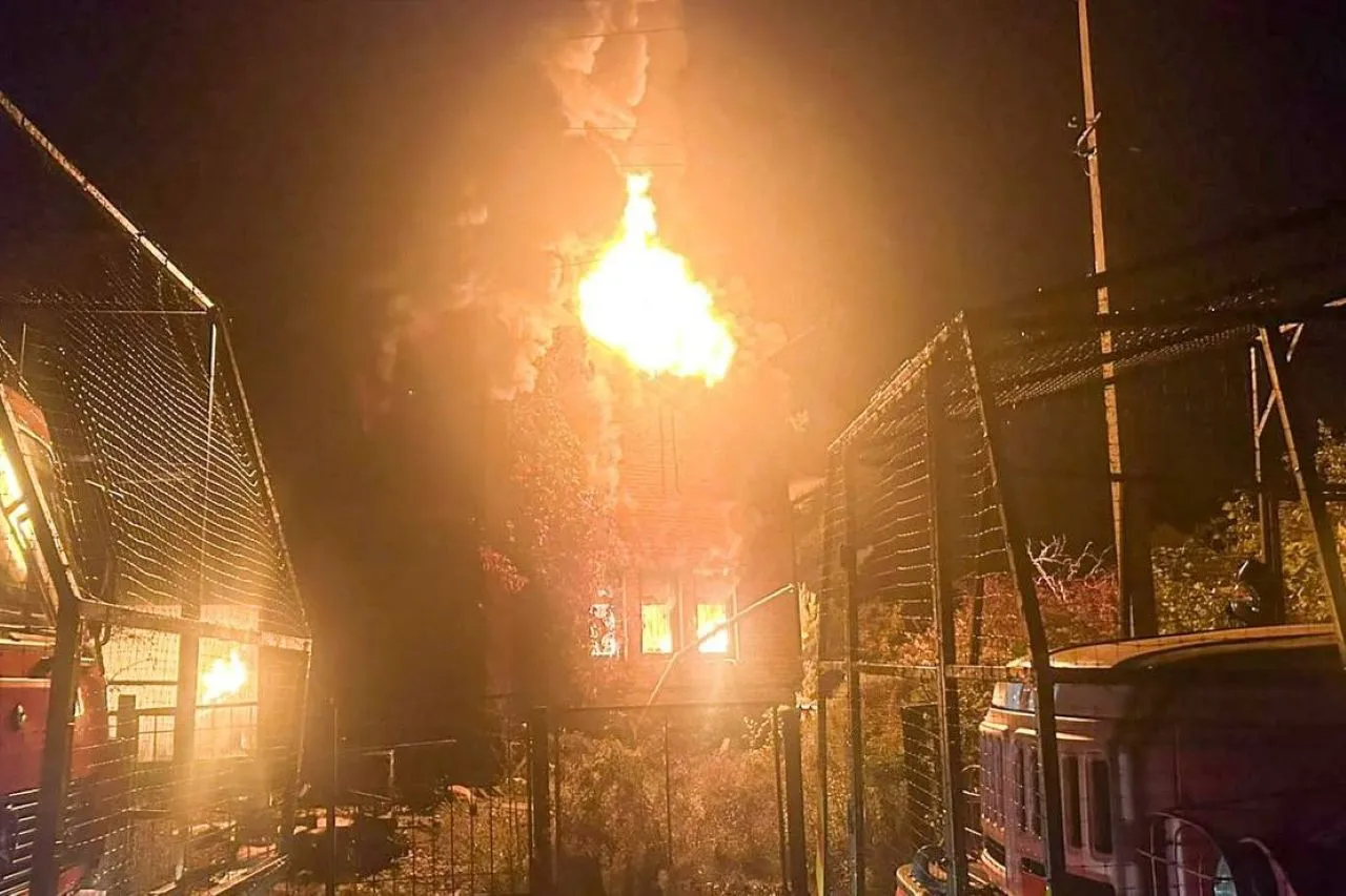 Russischer Drohnenangriff zerstört Kühllager von Rud in Schytomyr