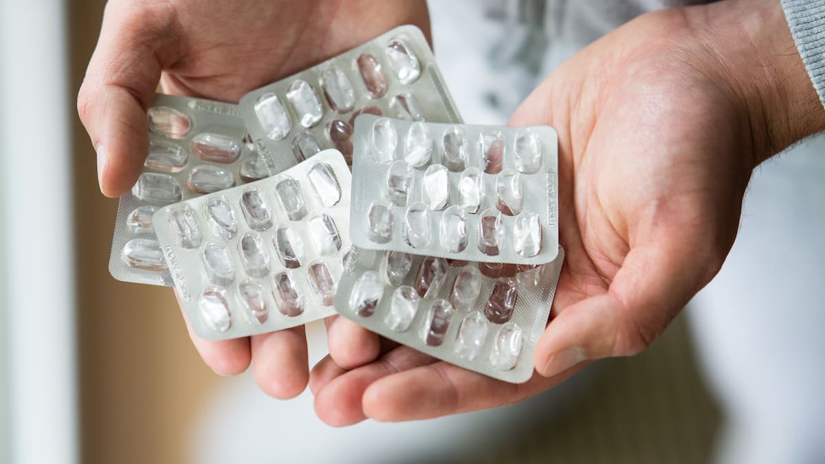 El desabastecimiento de Lenzetto en España desplaza la demanda hacia geles y parches de estradiol
