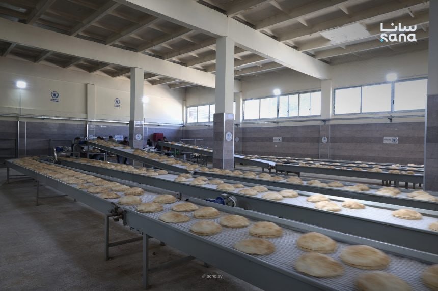Syrien hält Brotpreis nach Treibstofferhöhung vom 13. September, Bäckereien in Hasaka und Qamischli stehen still