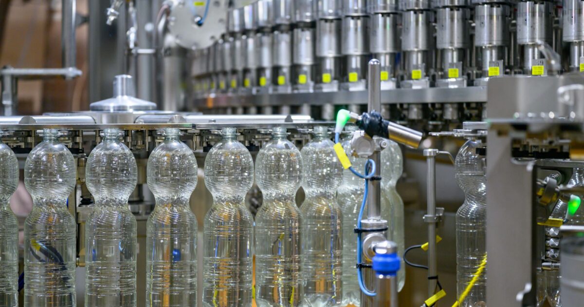 Ucrania busca hacerse con el control de la embotelladora de agua IDS Ukraine