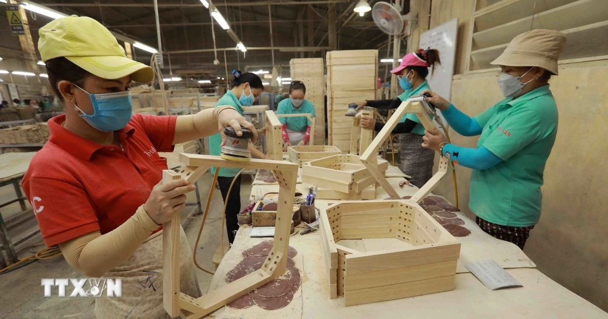 Las exportaciones de madera de Vietnam alcanzan $11.690 millones y buscan más valor añadido